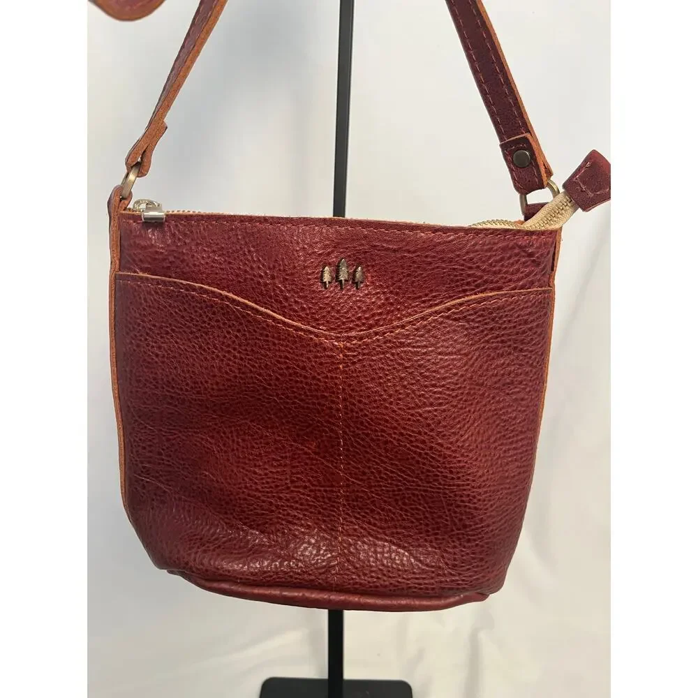 Portland Leather Brown Pebbled Leather Crossbody Bag Adjustable Strap - Picture 2 of 6